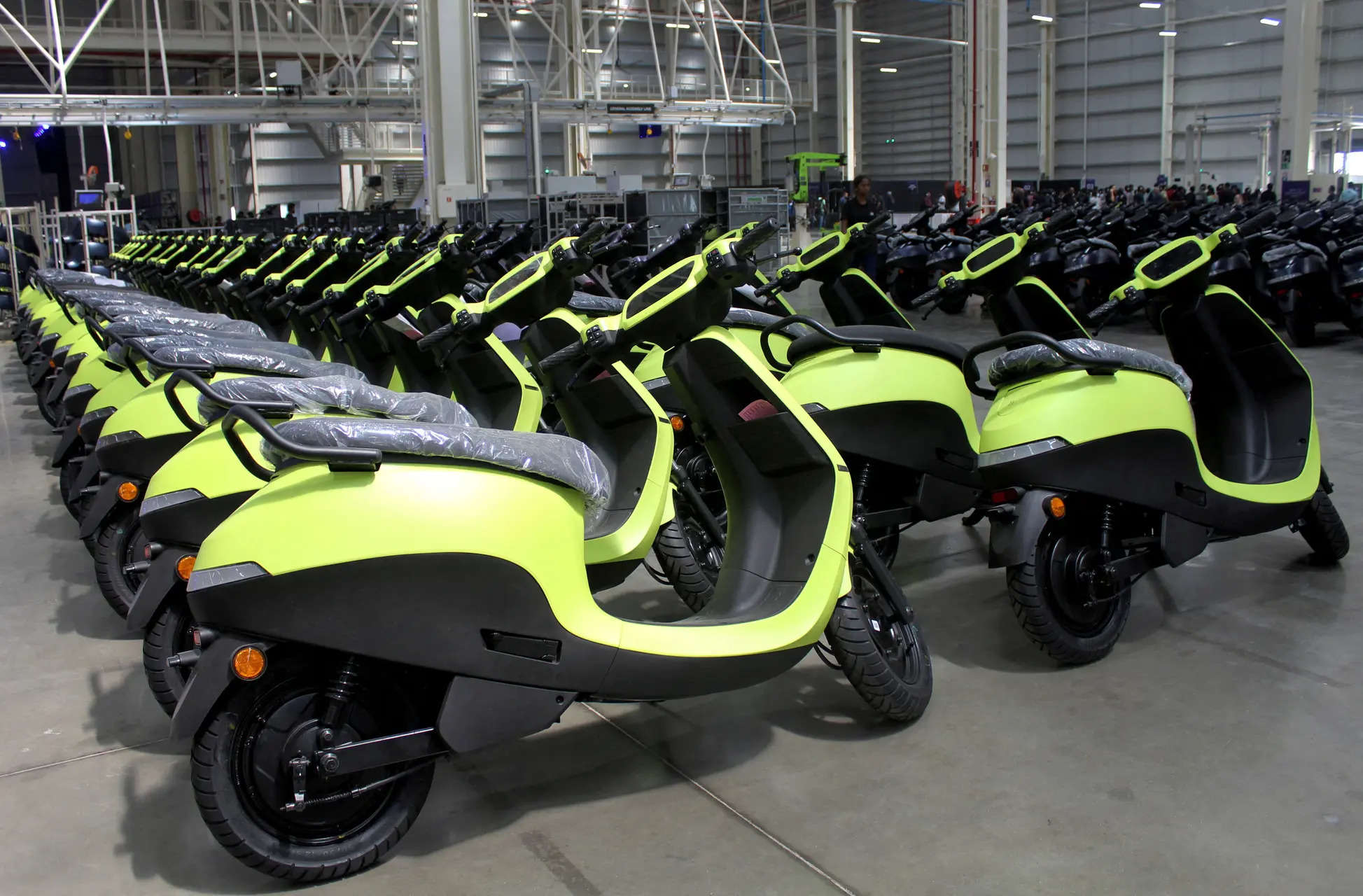 Electric two-wheeler makers brace for life without subsidy 
