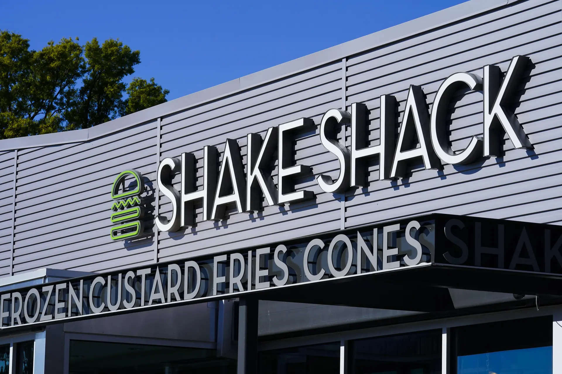 Shake Shack shares zoom 16% after better-than-expected Q2 sales 