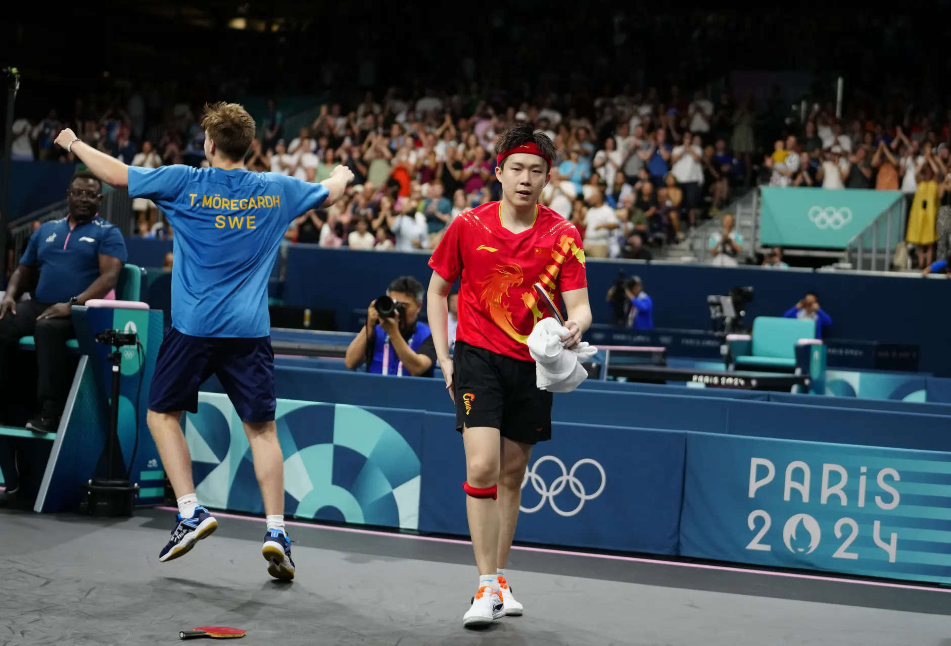 World No. 1 Chinese table tennis star crashes out of men's singles in a shocking turn of events 