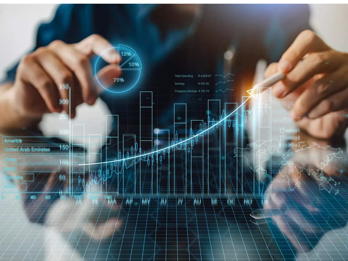 Temporary headwinds, permanent potential: 6 financial services stocks from various segments with an upside potential of up to 31% 