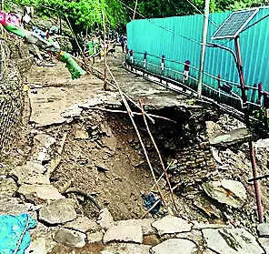 Overnight rain leaves 12 dead in Uttarakhand 