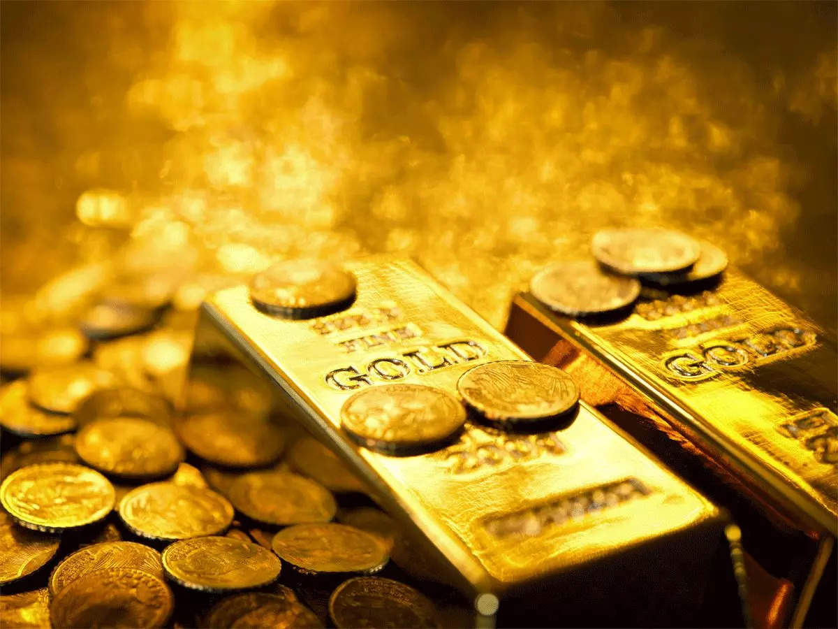 Gold's appeal as haven rises in a tumultuous week as US economic concerns weigh on Street 