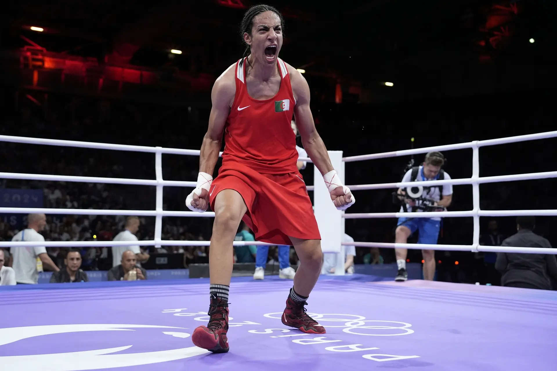 Who are the women boxers in Olympics gender row? 