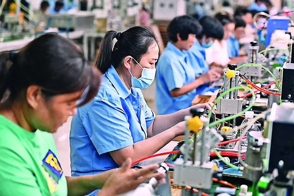 China's services activity expands further, but external demand slows, Caixin PMI shows 