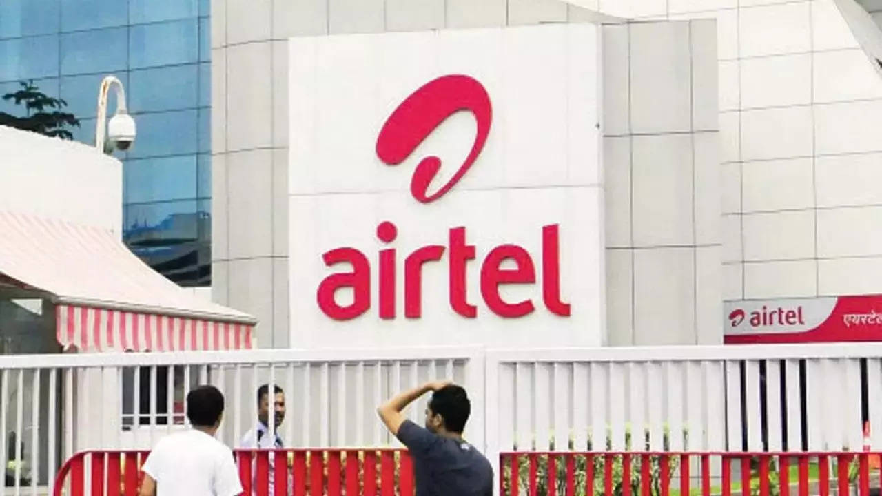 Bharti Airtel shares jump 2% after Q1 PAT jumps 158% YoY. Should you buy? 