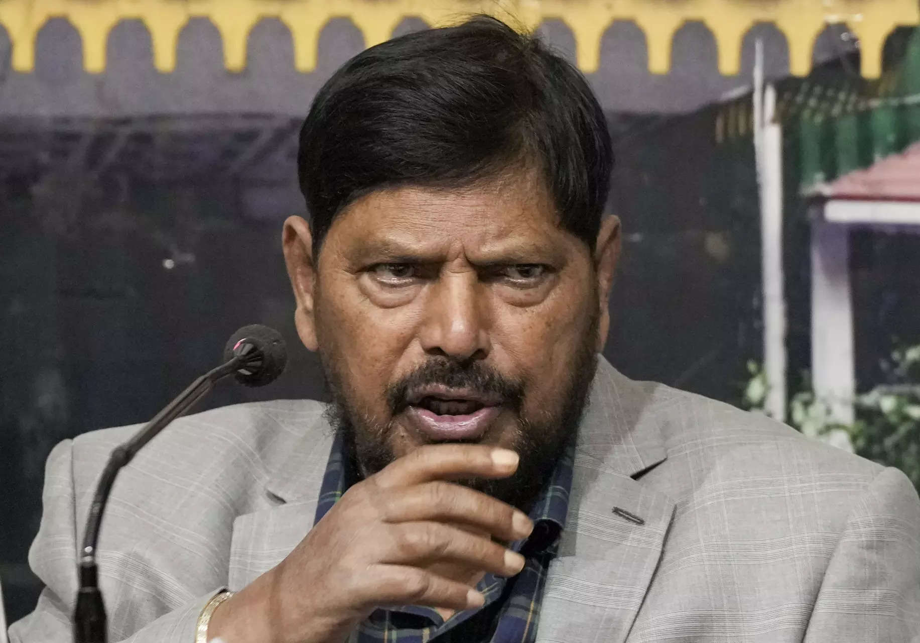 Union minister Ramdas Athawale slams Raj Thackeray for 'anti-quota' remarks 