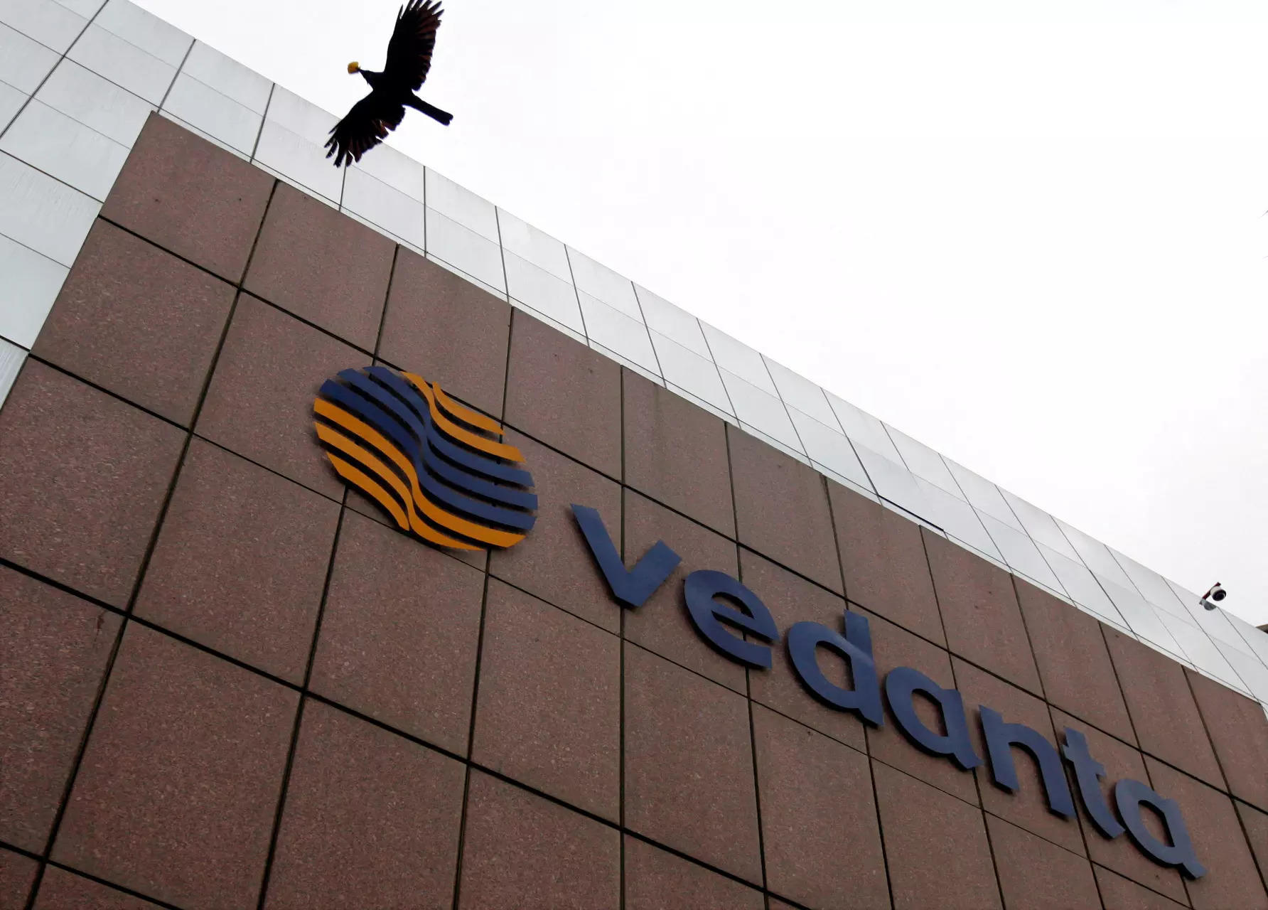 Vedanta to save Rs 1,000 crore in interest costs yearly on debt repayment 