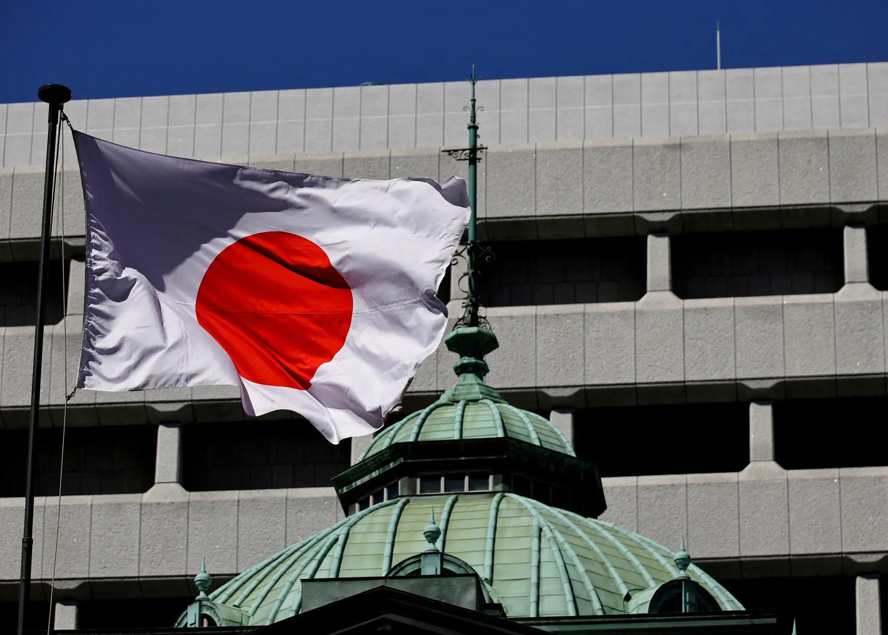 BOJ won't raise rates when markets unstable, deputy governor says 