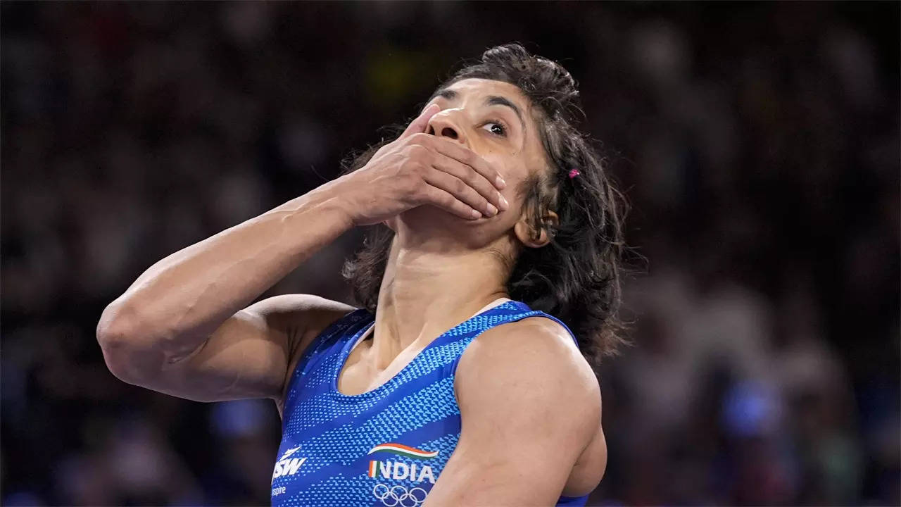 From PM Modi to Abhinav Bindra, support pours in for Vinesh Phogat following her Olympics disqualification 