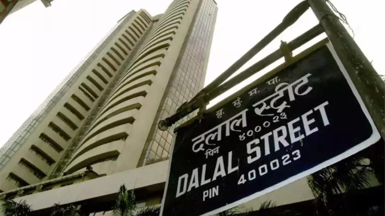 Sensex Today | Stock Market LIVE Updates: GIFT Nifty signals a negative start; Asian shares slide 