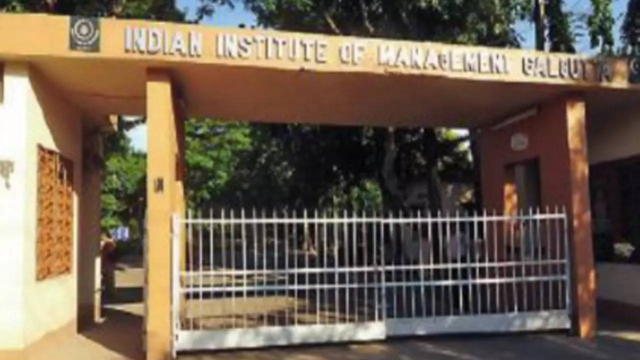 IIM Calcutta sets up the ‘Lalit Mohanka & Madan Mohanka Centre for Excellence in Entrepreneurship & Innovation’ 