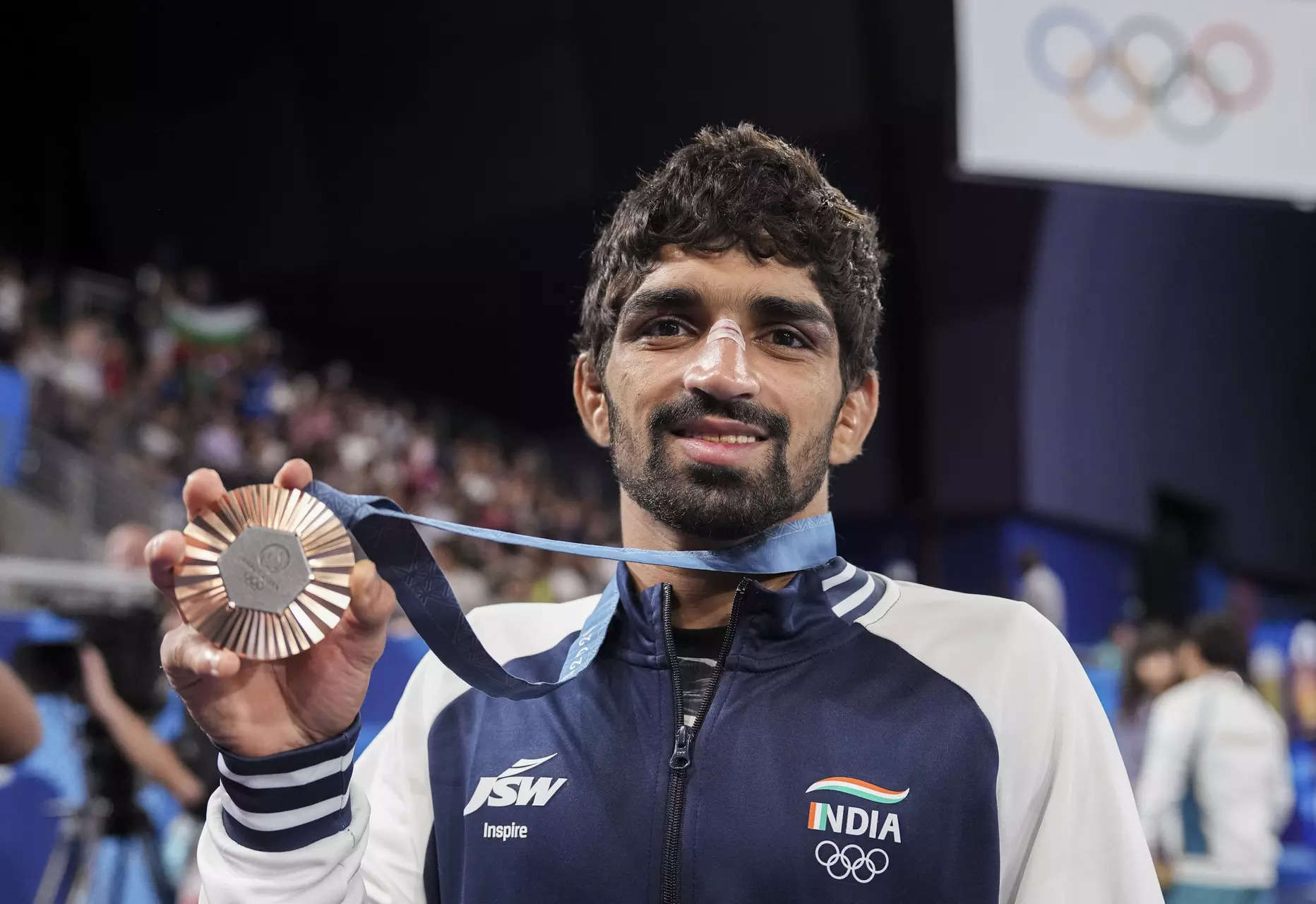 PM Modi calls up Aman Sehrawat, congratulates him for winning bronze 