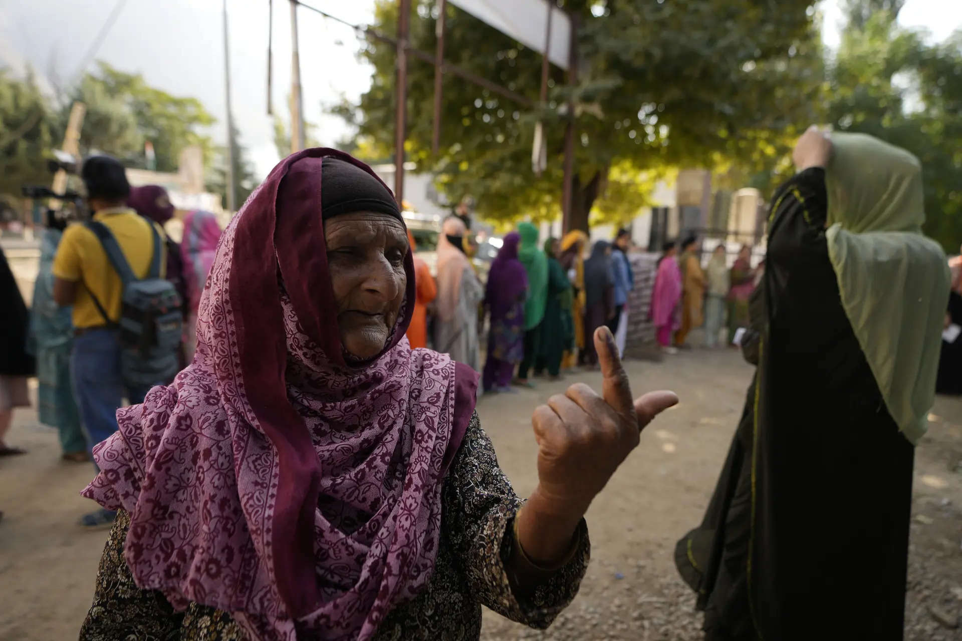 J&K records 61.38% voter turnout in phase one of elections, says EC