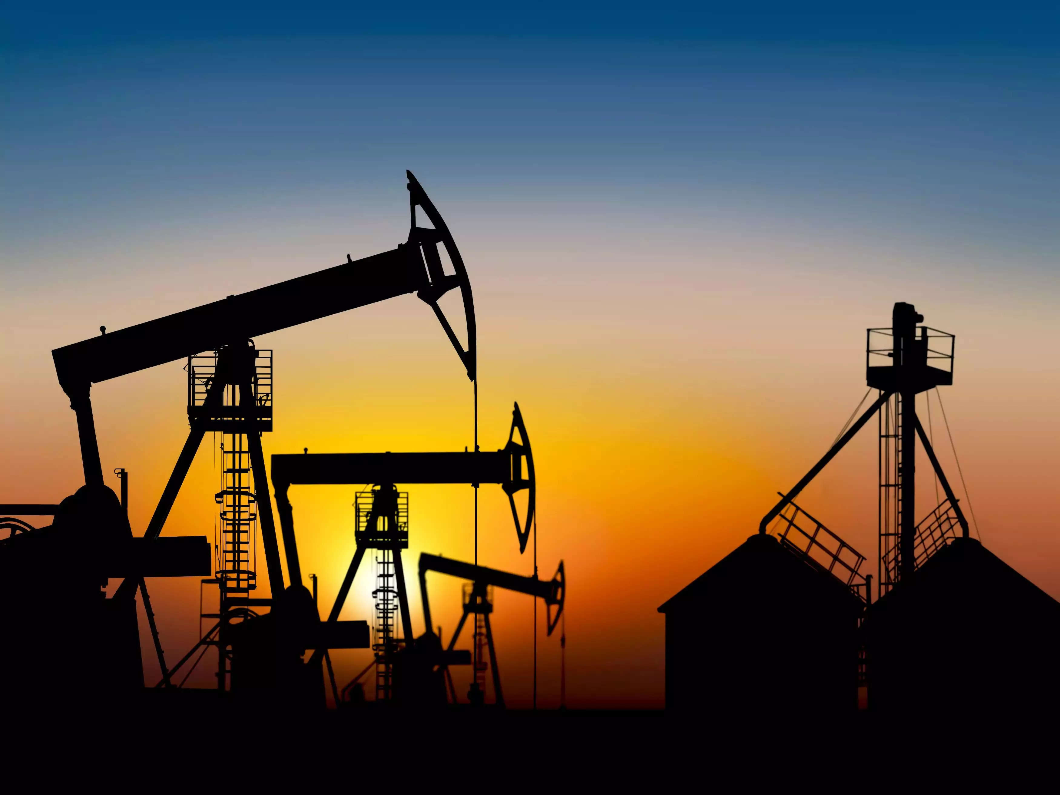 Oil prices flat at 78/bbl as Middle East conflict counters ample supply outlook