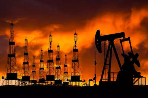 Oil prices edge up, US plan to refill reserve offers support