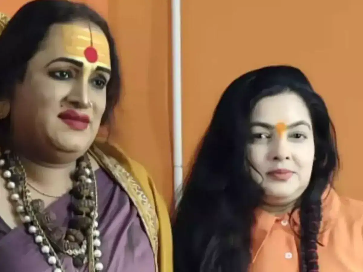 Mamata kulkarni embraces sanyaas at Maha Kumbh. From glamourous actress to  spirituality, her life in 7 pics - The Economic Times