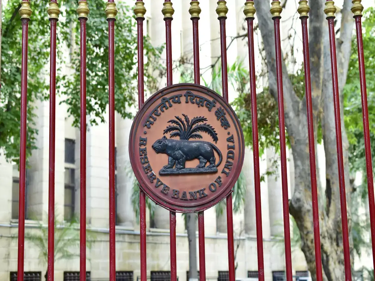 RBI cuts repo rate by 25 bps: Borrowers can rejoice as their home loan EMI comes down further