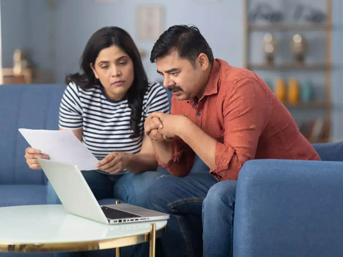 6 financial behaviours you should unlearn by 40