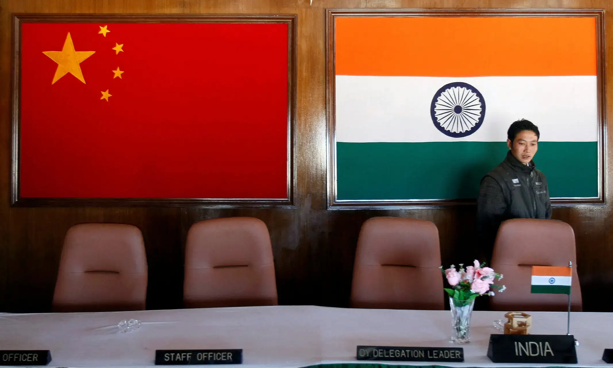 Niti Aayog Suggests Easing Investment Rules for Chinese Entities in India