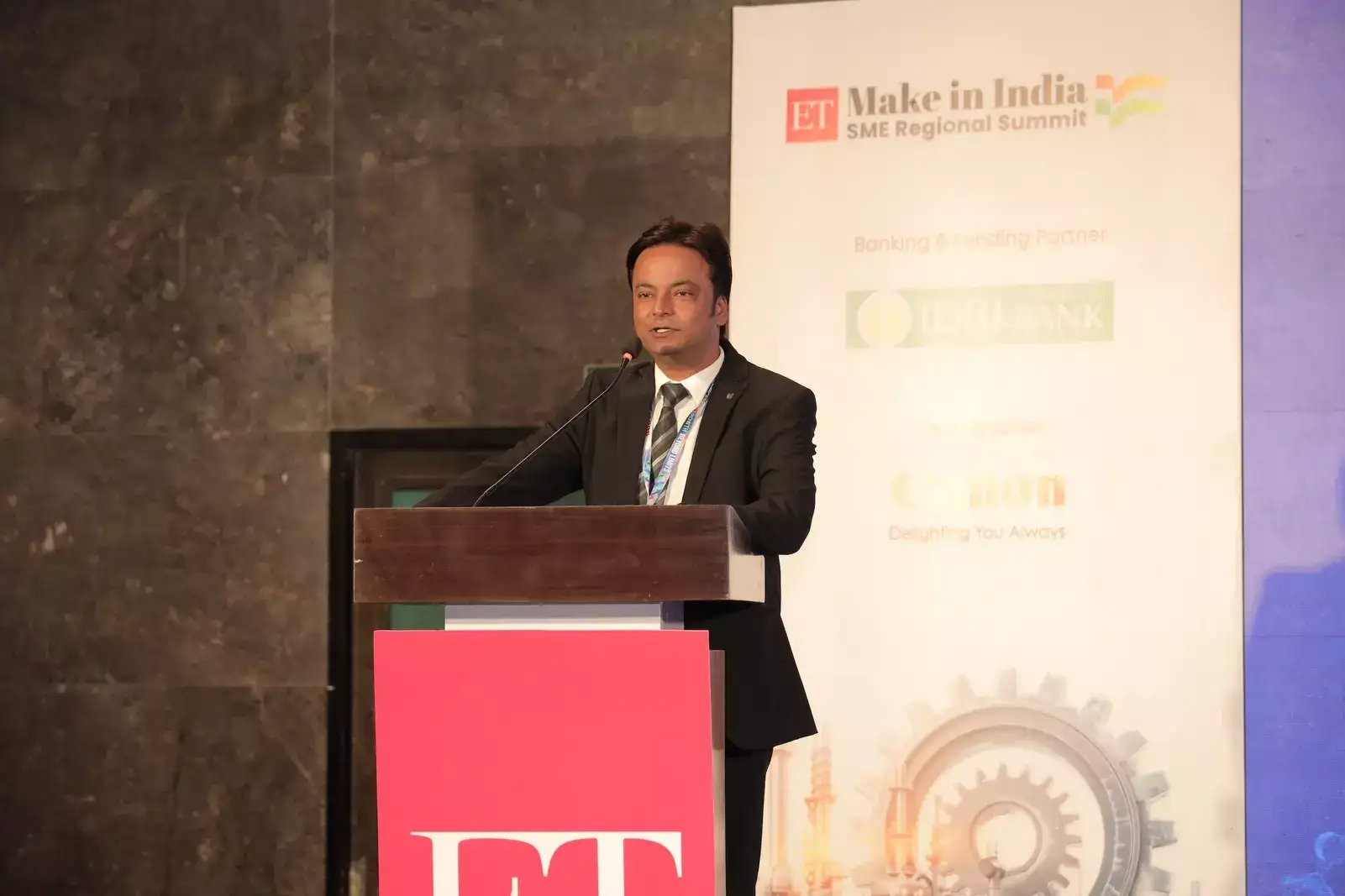 Entrepreneurial spirit lights up Surat at ET Make in India SME Summit