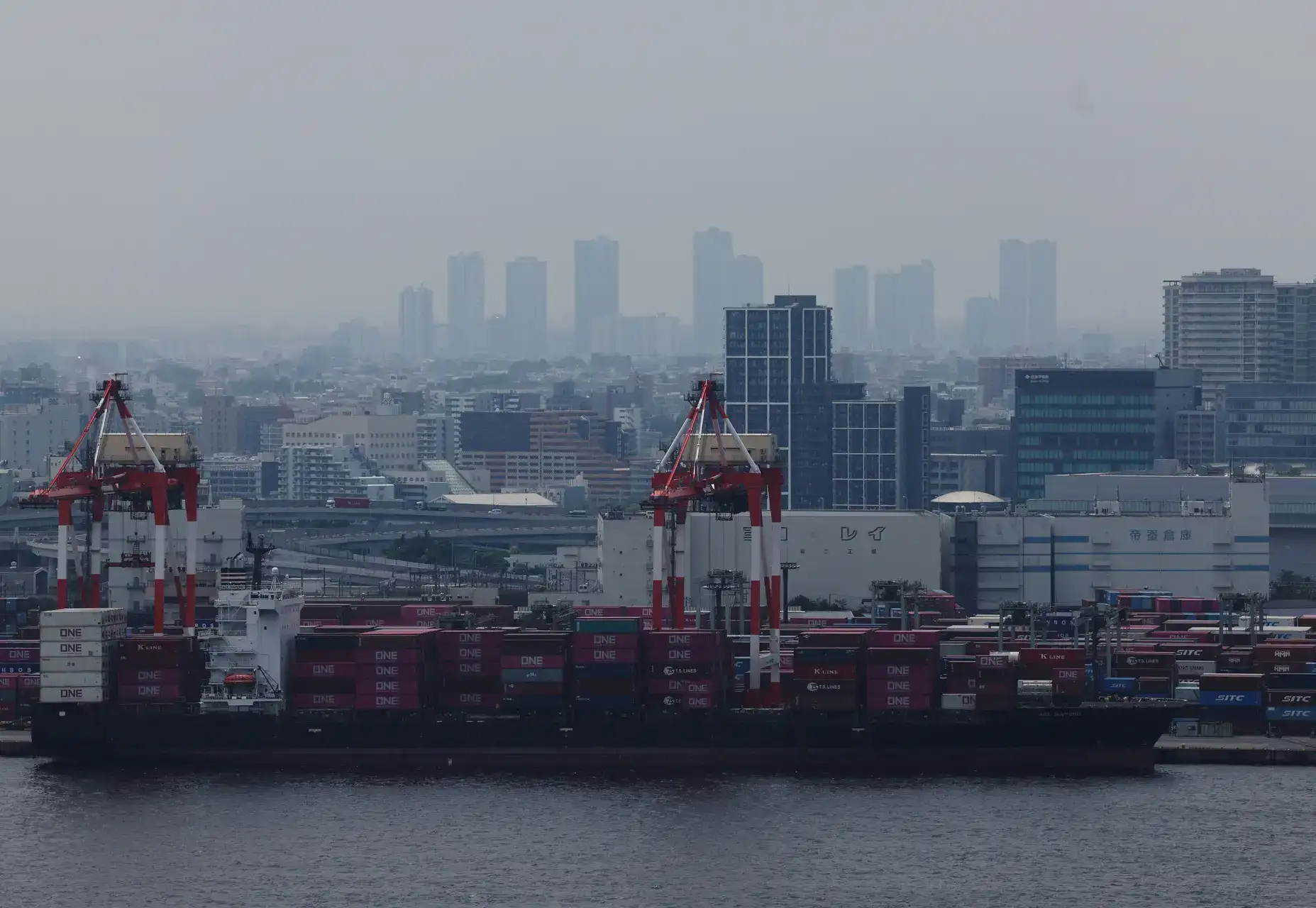 Shares in Japanese, South Korean automakers surge on Tokyo trade deal 