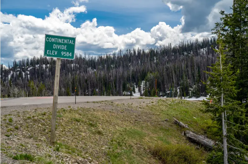 general A sign states the elevation at the Togwotee Pass in Wyoming for the Continental Divide