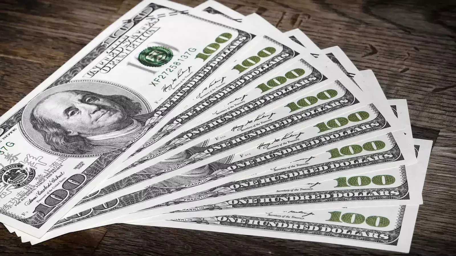 Dollar slips as investors eye September Fed cut 