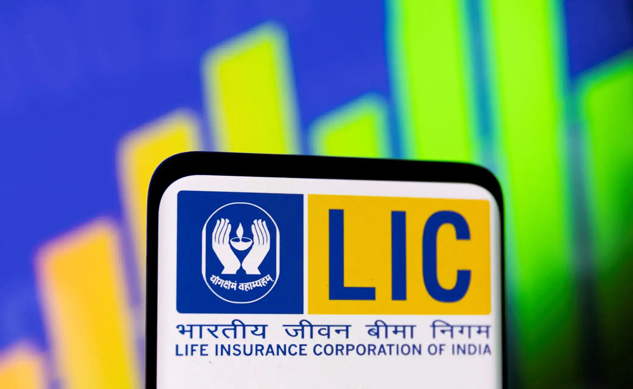 LIC shares fall 3% on reports that govt is considering minority stake sale 