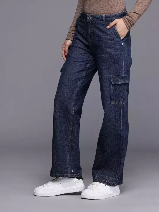 Image for AllenSollyWoman-PureCottonSlimStraightFitLightFadeCargoJeans