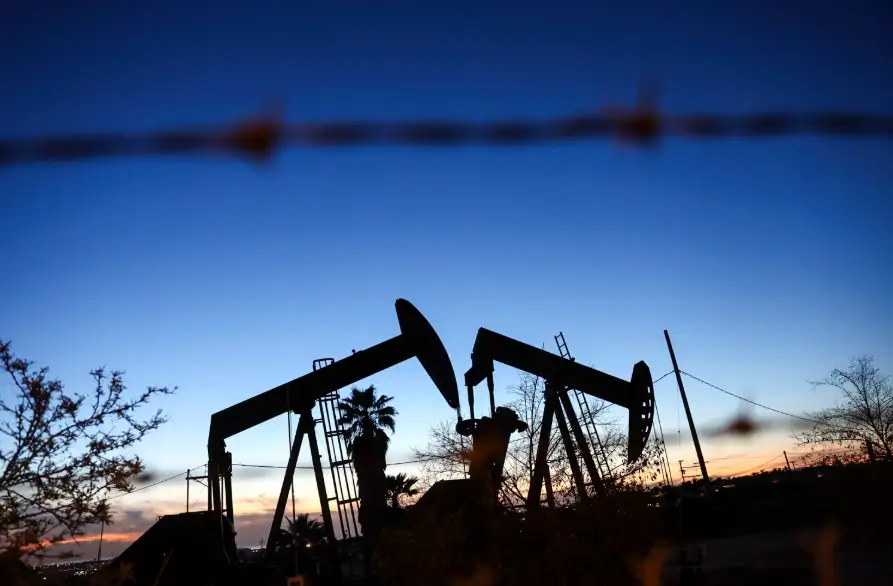 Oil slips as market weighs end of US summer driving and India supply dilemma 