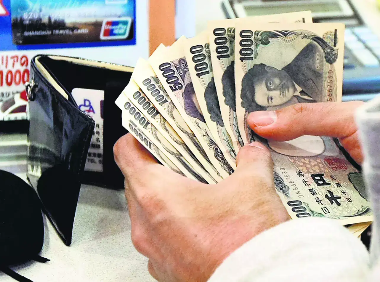 Japanese government bonds hold steady as BOJ meets on policy 