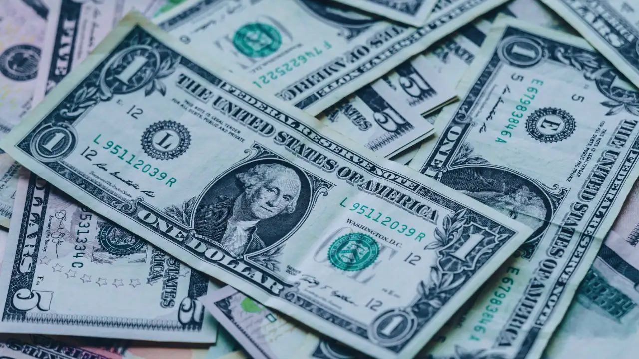 Dollar pauses for breath with Fed speakers in focus 