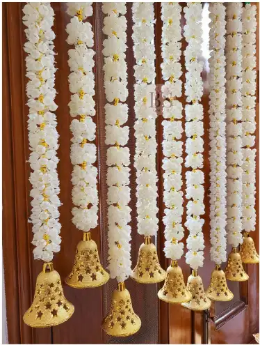 Image for BSAMORWhiteTraditionalArtificialFlowerLatkans