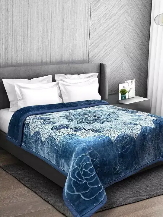 Image for Signature-BlueExtraSoftDoubleLayeredBlanket