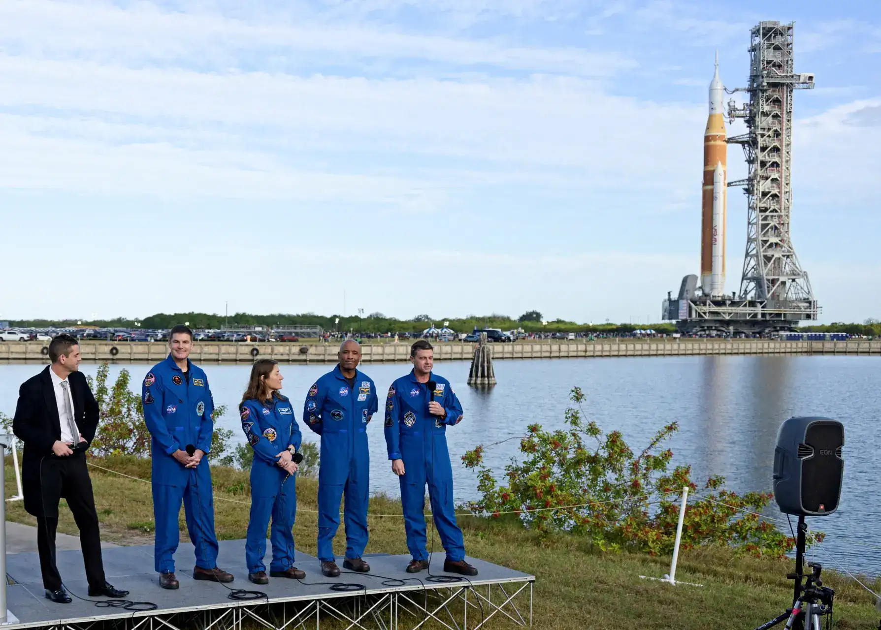 NASA’s Artemis II rocket reaches launch pad as space agency prepares ...