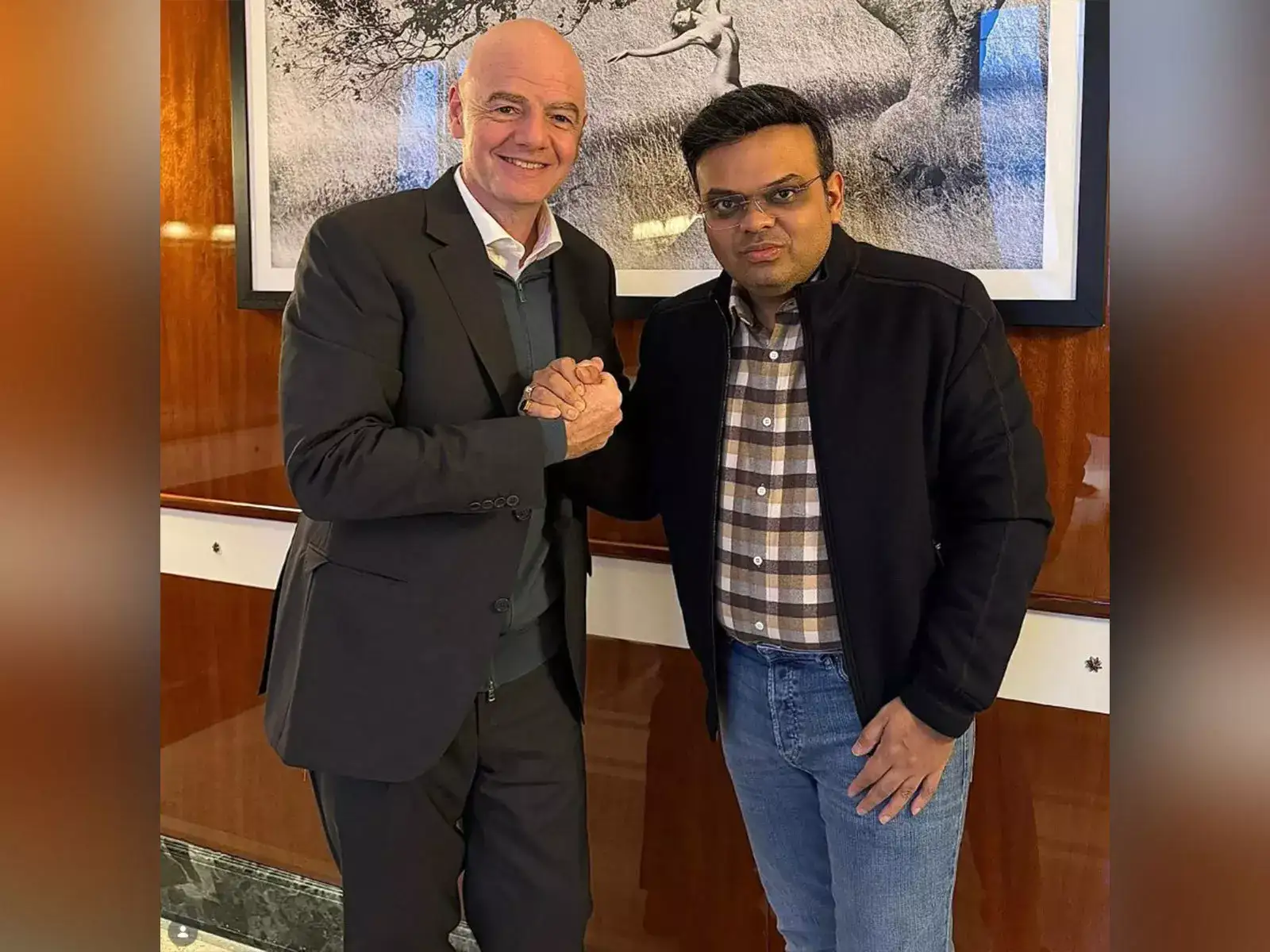 FIFA president Gianni Infantino meets ICC chairman Jay Shah, looking to working together to "unite the world through sports" 