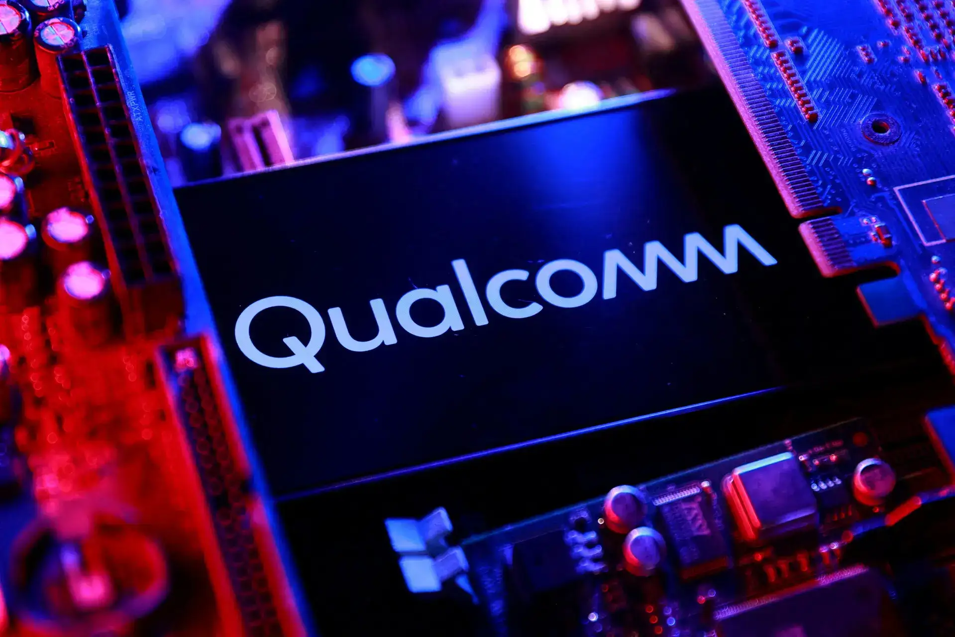 Qualcomm shares slide 9% as memory chip shortage hits smartphone market