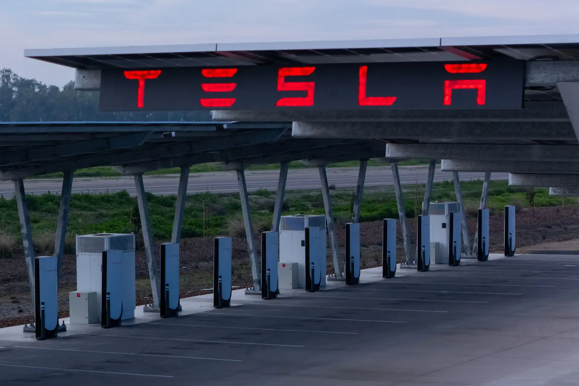 Tesla is training its AI technology in China: Report 