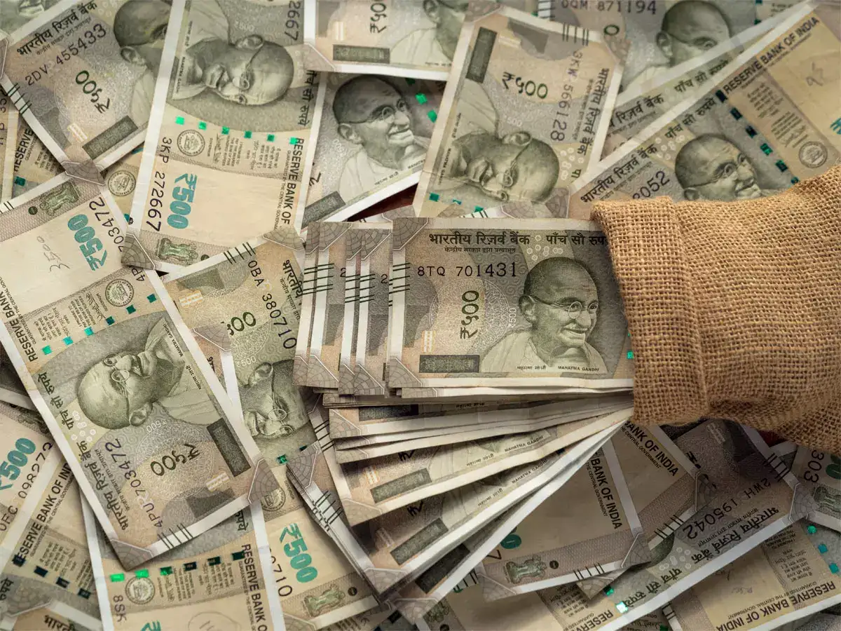 Banks should look at lower rates for small borrowers, says DFS Secy