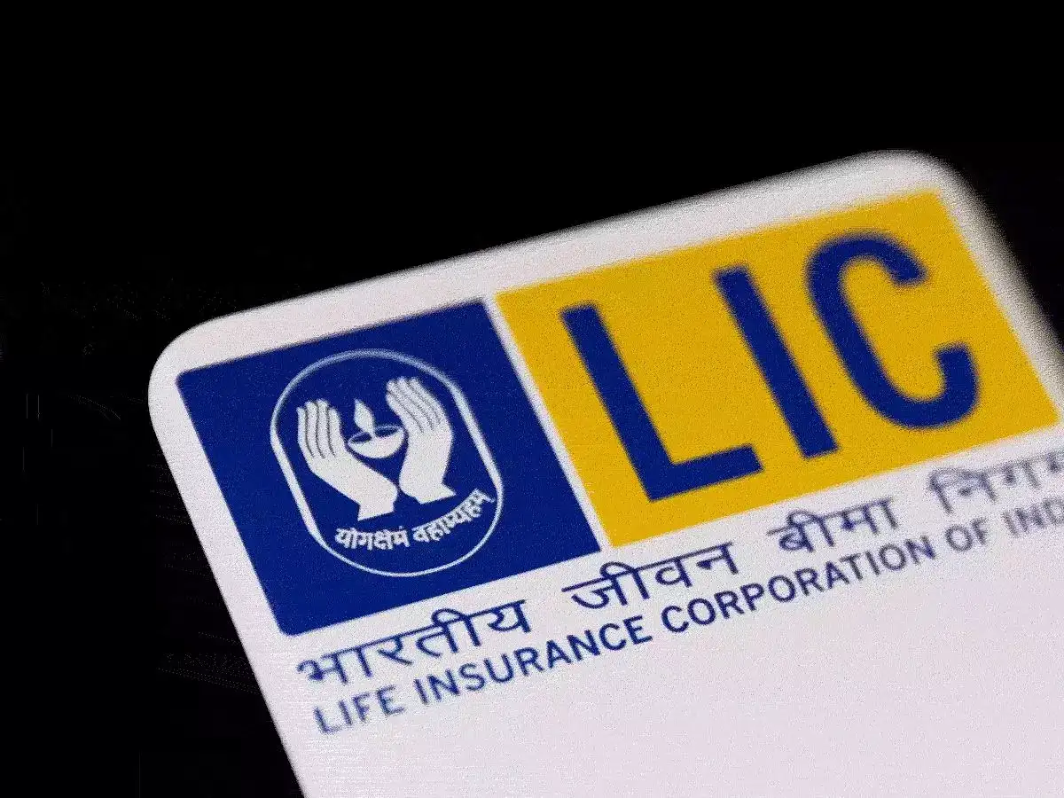 Indian govt, LIC lose over Rs 1,400 crore in IDFC First Bank market crash