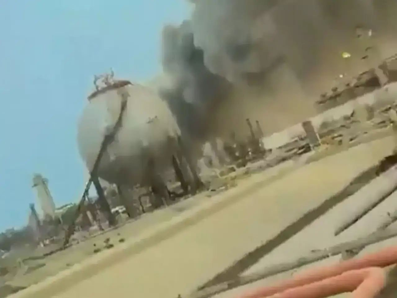 Iran‑Israel War: Saudi Aramco shuts Ras Tanura refinery after drone strike fire