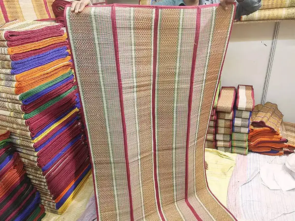 Khadi a symbol of economic resilience: KVIC chief