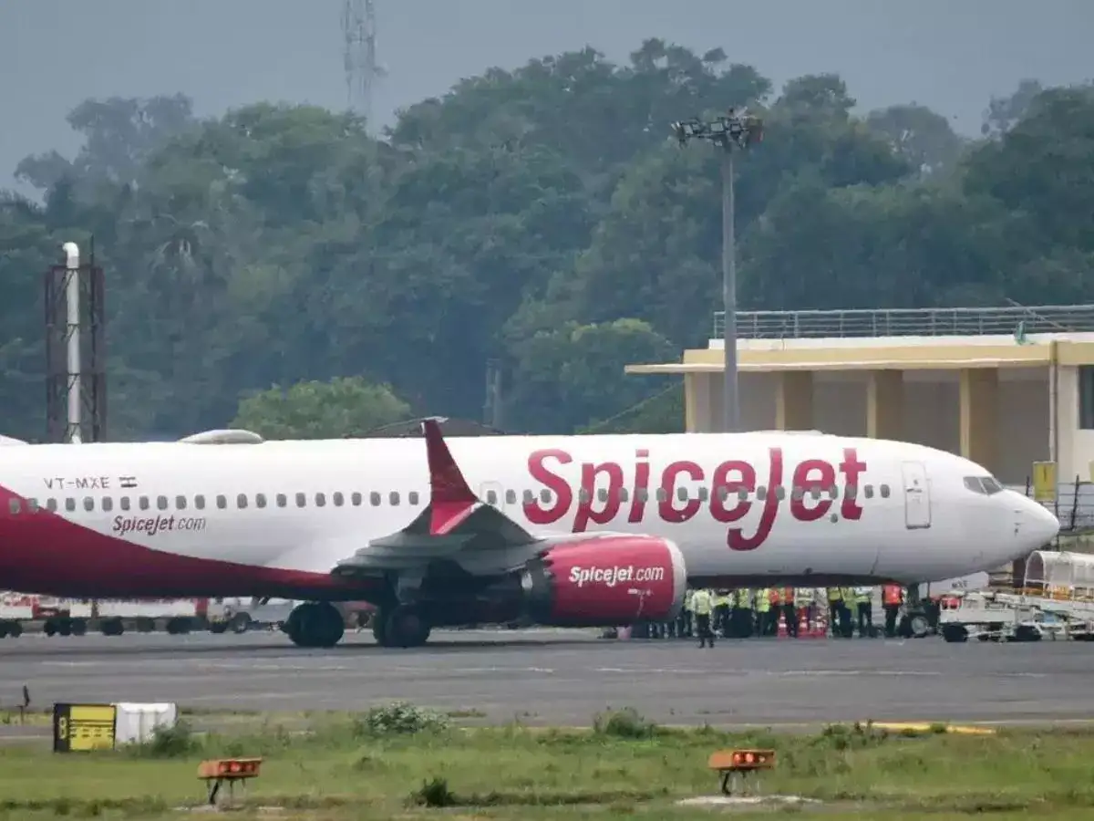 SpiceJet to operate 14 special flights from UAE to bring back stranded passengers
