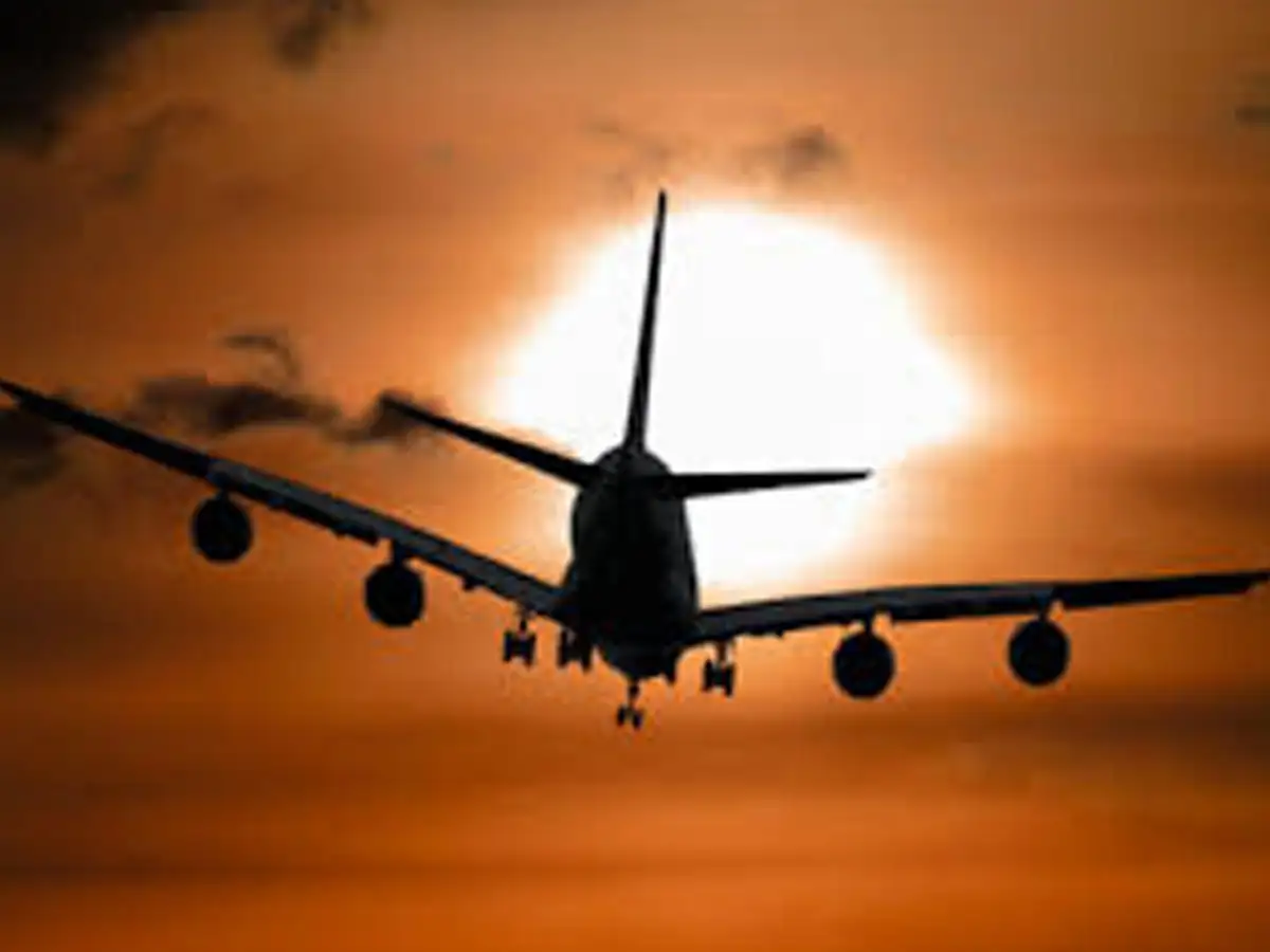 IndiGo, SpiceJet soar up to 8% as crude falls below $90 on Trump’s war-end signal