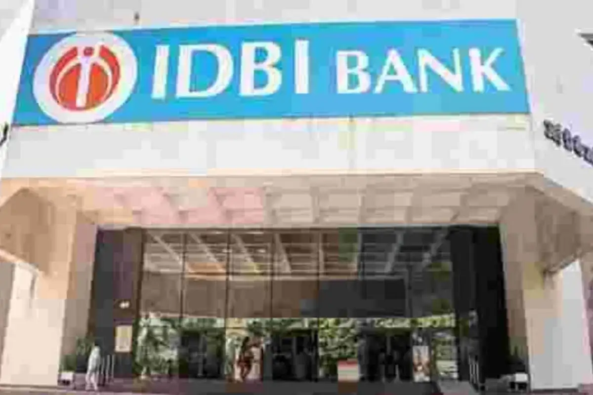 India to scrap bids for majority stake in IDBI Bank: Report