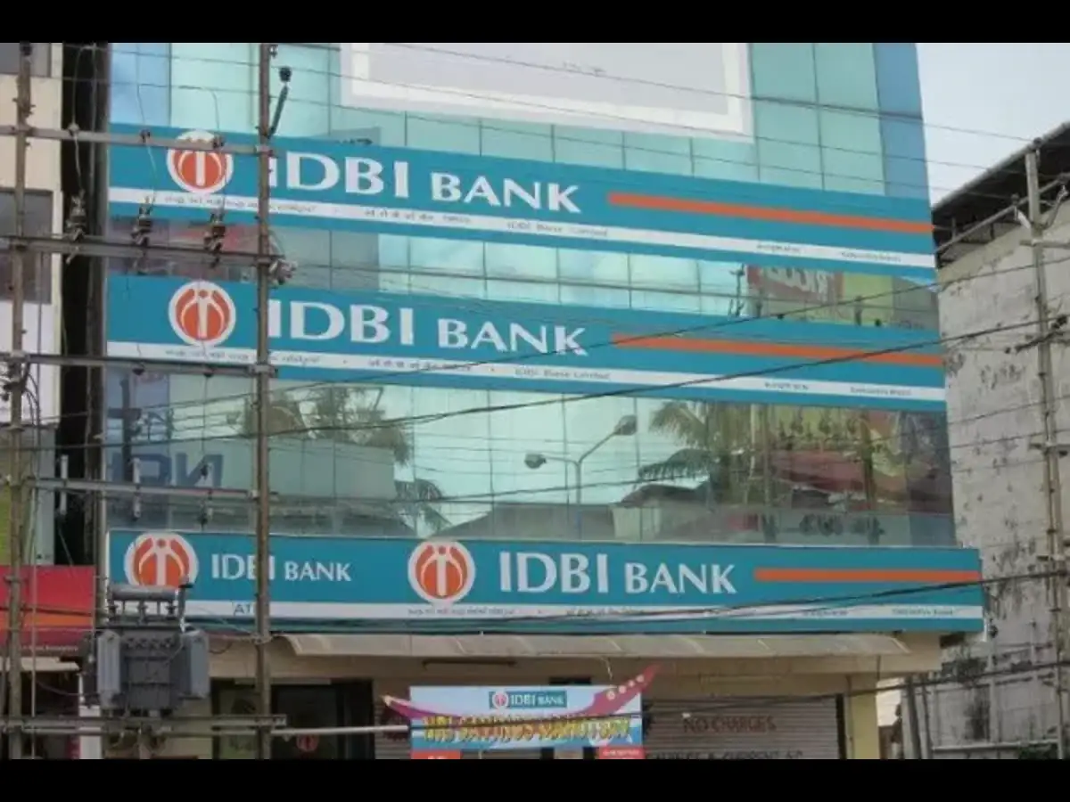 IDBI Bank divestment scrapped? LIC, govt-owned bank clarifies after stock tanks