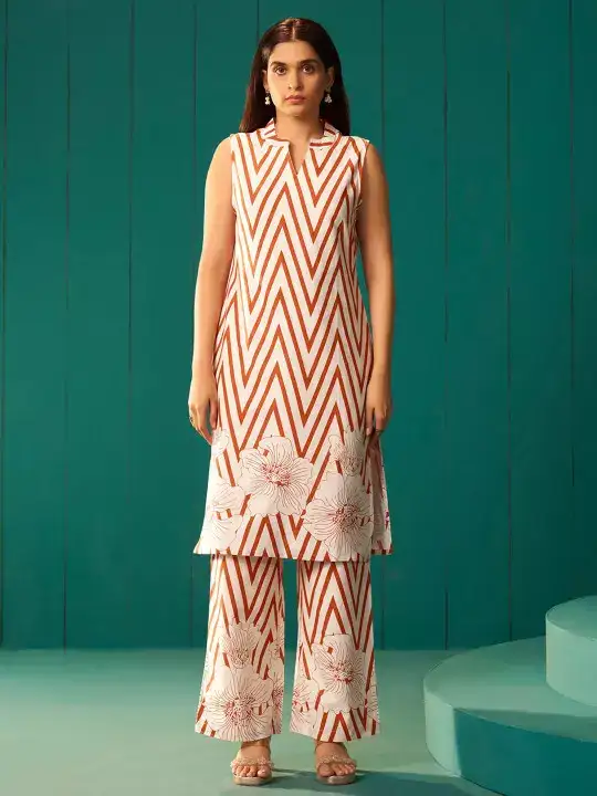 Image for DRESOUL-PrintedPureCottonV-NeckTunicWithTrousersCo-Ords