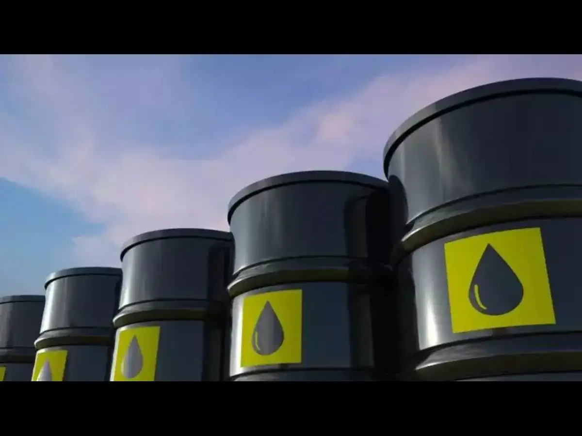 Oil shock crushes refiners’ margins, threatens growth as crude nears $137
