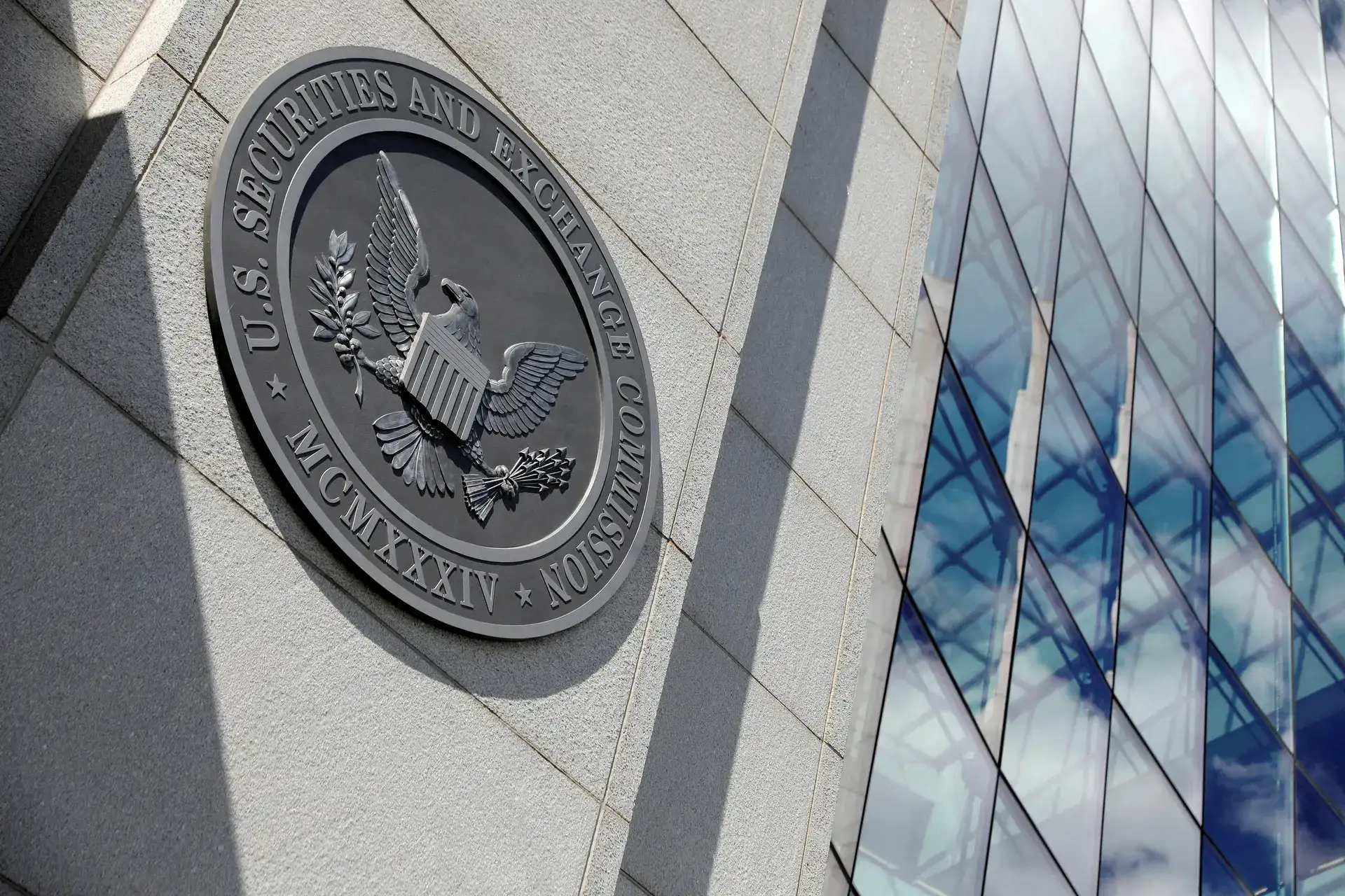SEC Approves Nasdaq's Tokenized Trading: Blockchain Meets Wall Street