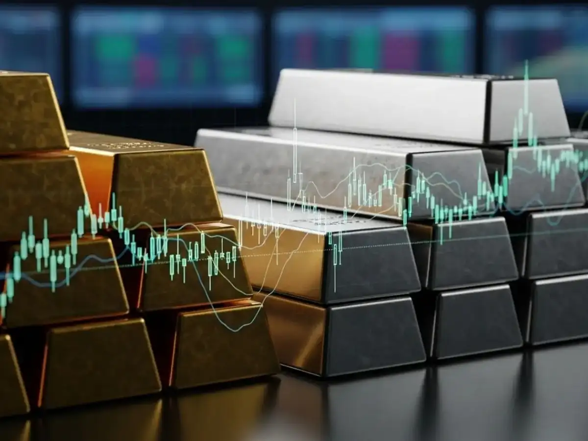 Gold falls 5%, silver dips 12% in a week amid strong dollar, inflation concerns